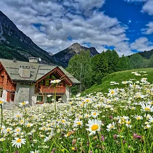  Affittacamere Chalet Taulei